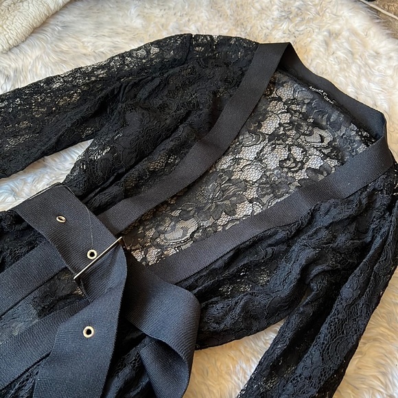 Lace cardigan with belt - Picture 2 of 4